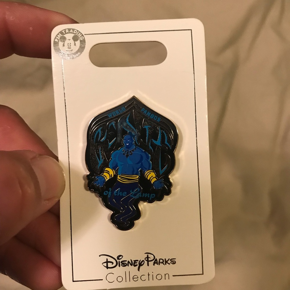 NWT Disney Parks Collection Genie Aladdin Pin